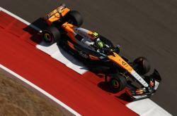 开云体育APP下载-迈凯伦鏖战红牛二队，勒克莱尔高光表现