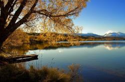 开云体育在线-看到吉林队这个关键词时，我意识到这可能是一个有趣的创作空间—将我们熟悉的CBA劲旅，置于一个充满想象力的宏大舞台上。这并非笔误，而是一次关于篮球的平行叙事