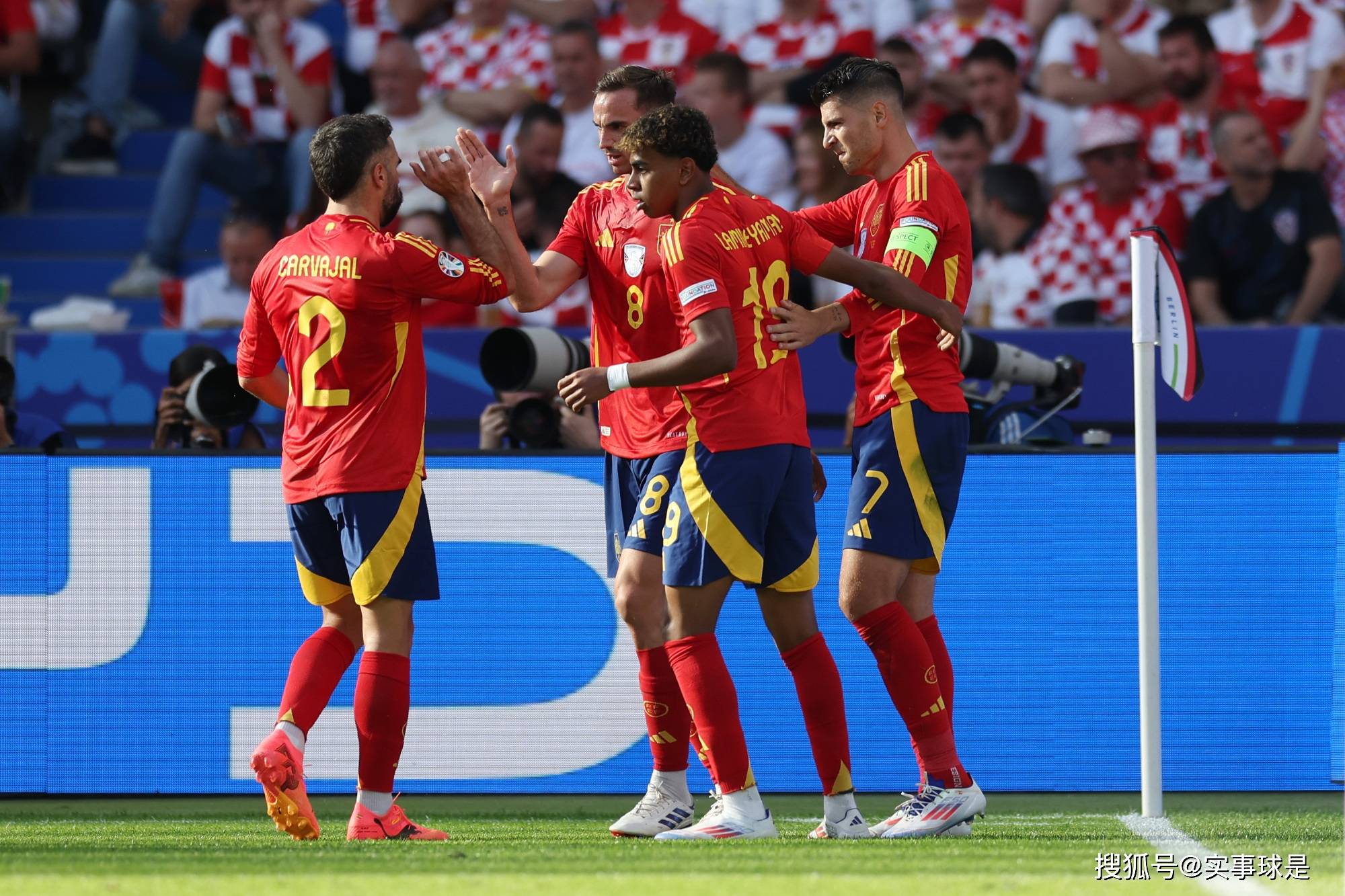 乌拉圭逆转意大利,阿尔巴爆发神勇 乌拉圭逆转意大利,阿尔巴爆发神勇