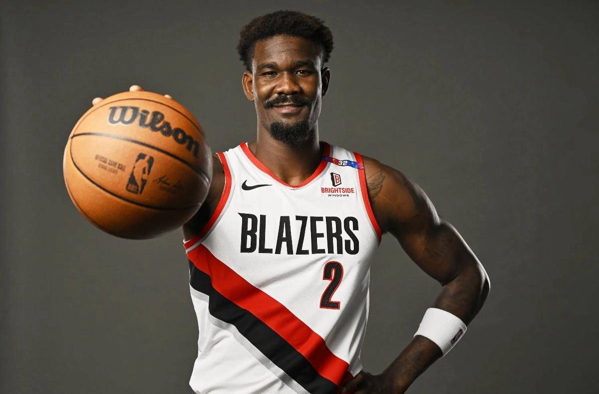 包含热火碾压湖人B队，艾顿爆发神勇的词条