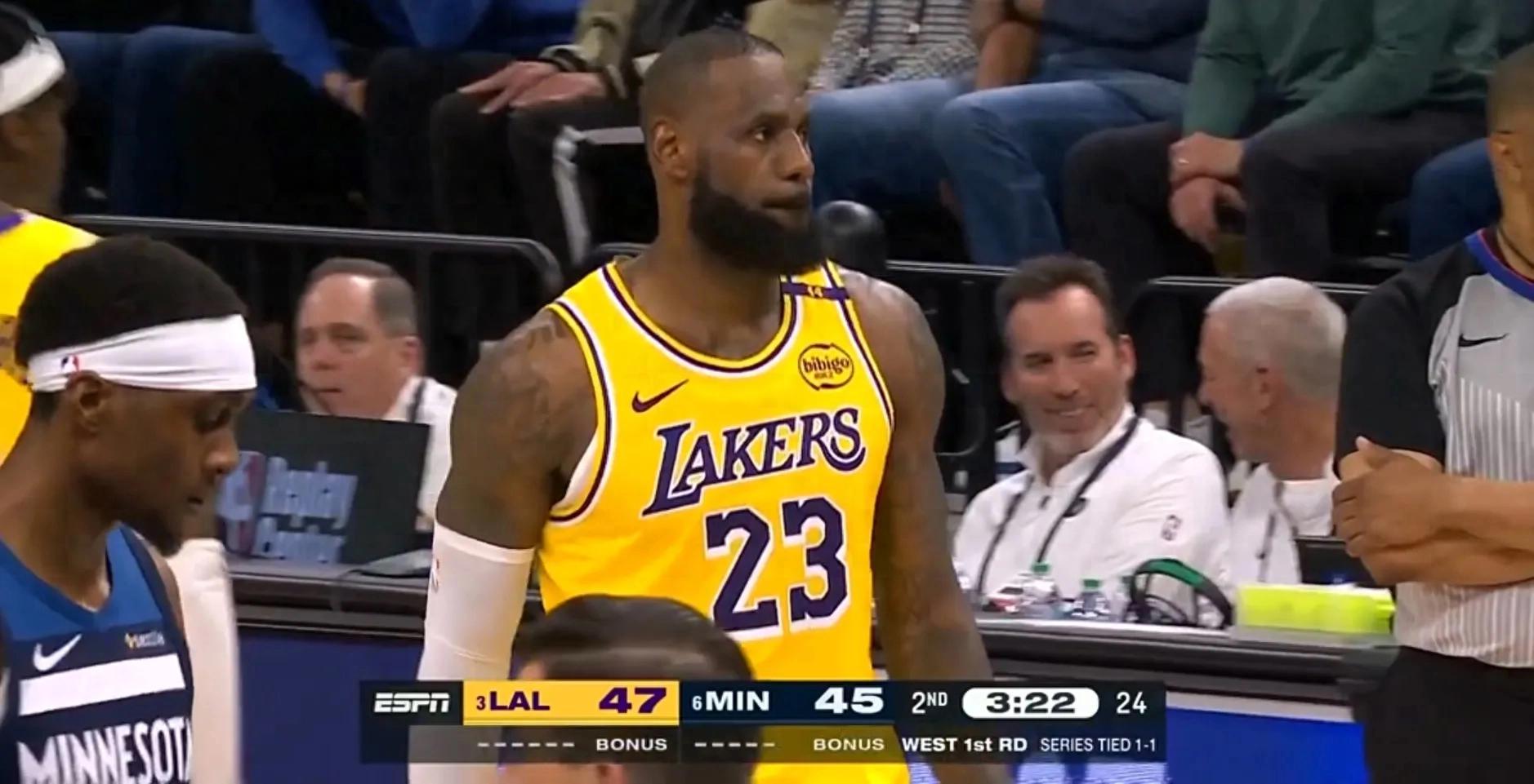 魔术险胜湖人B队，詹姆斯制霸全场