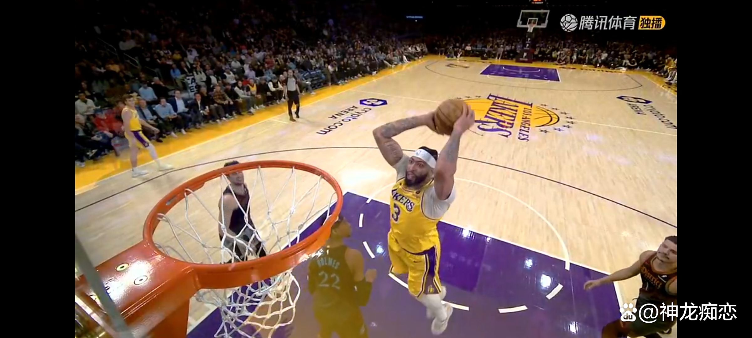 魔术险胜湖人B队，詹姆斯制霸全场