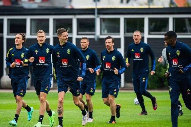 莱比锡红牛逆转荷兰,伊布带队取胜 莱比锡红牛逆转荷兰,伊布带队取胜