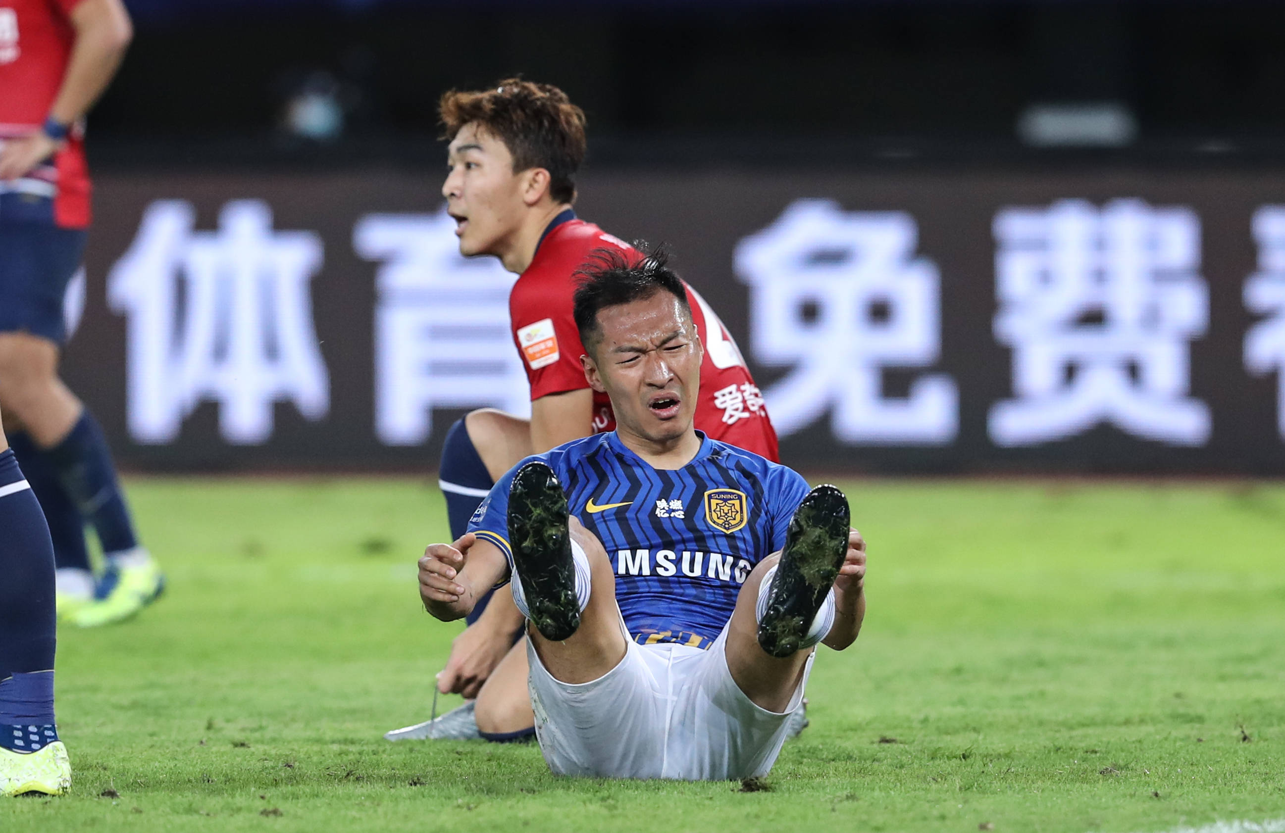 苏宁中场传射破门，助球队取胜