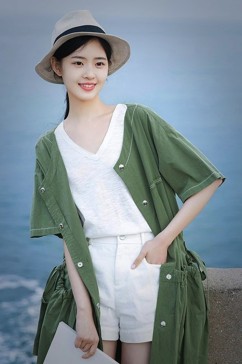 镜像之战，曼城险胜中国背后的戈麦斯与他的两个祖国