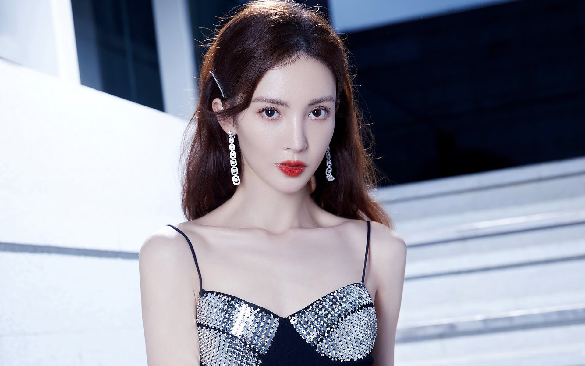 当乒乓擦过板边，三狮梦碎黎明—中国队双线绝杀的史诗之夜