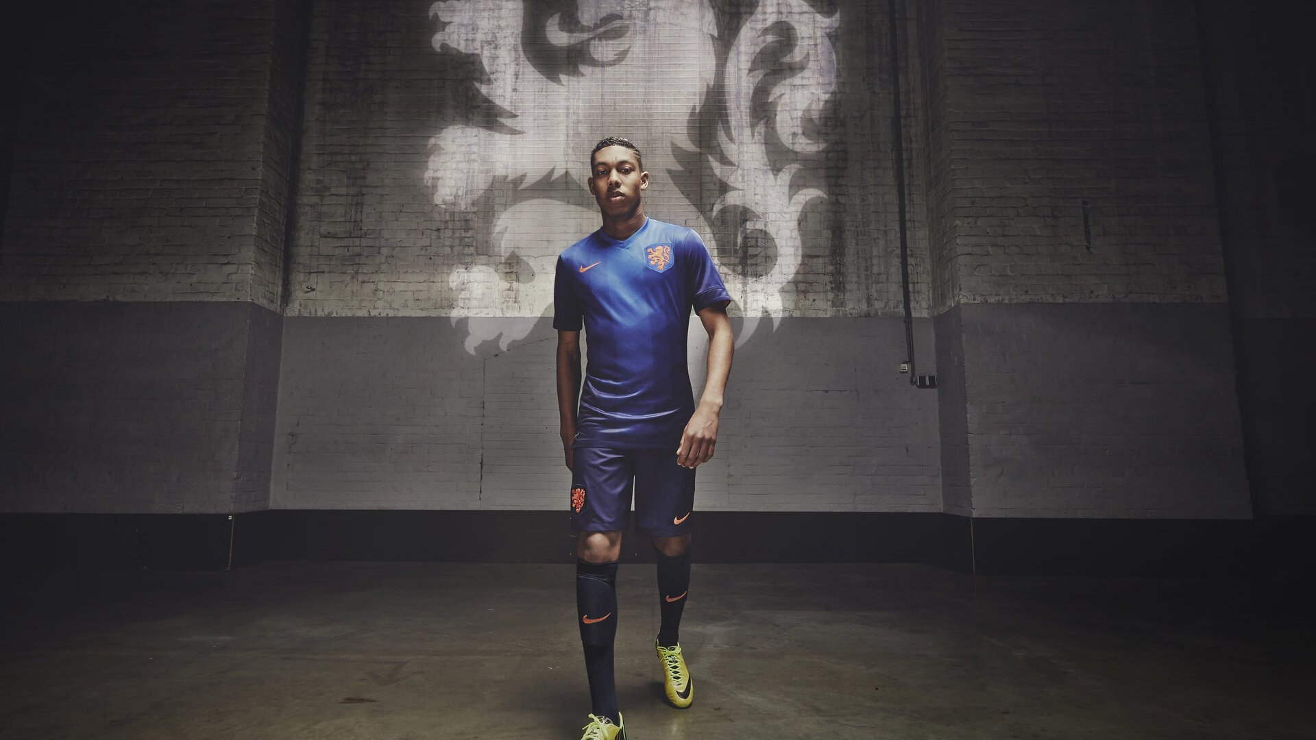 当奇迹照进现实,体育不眠夜里,巨星的答案永远相同