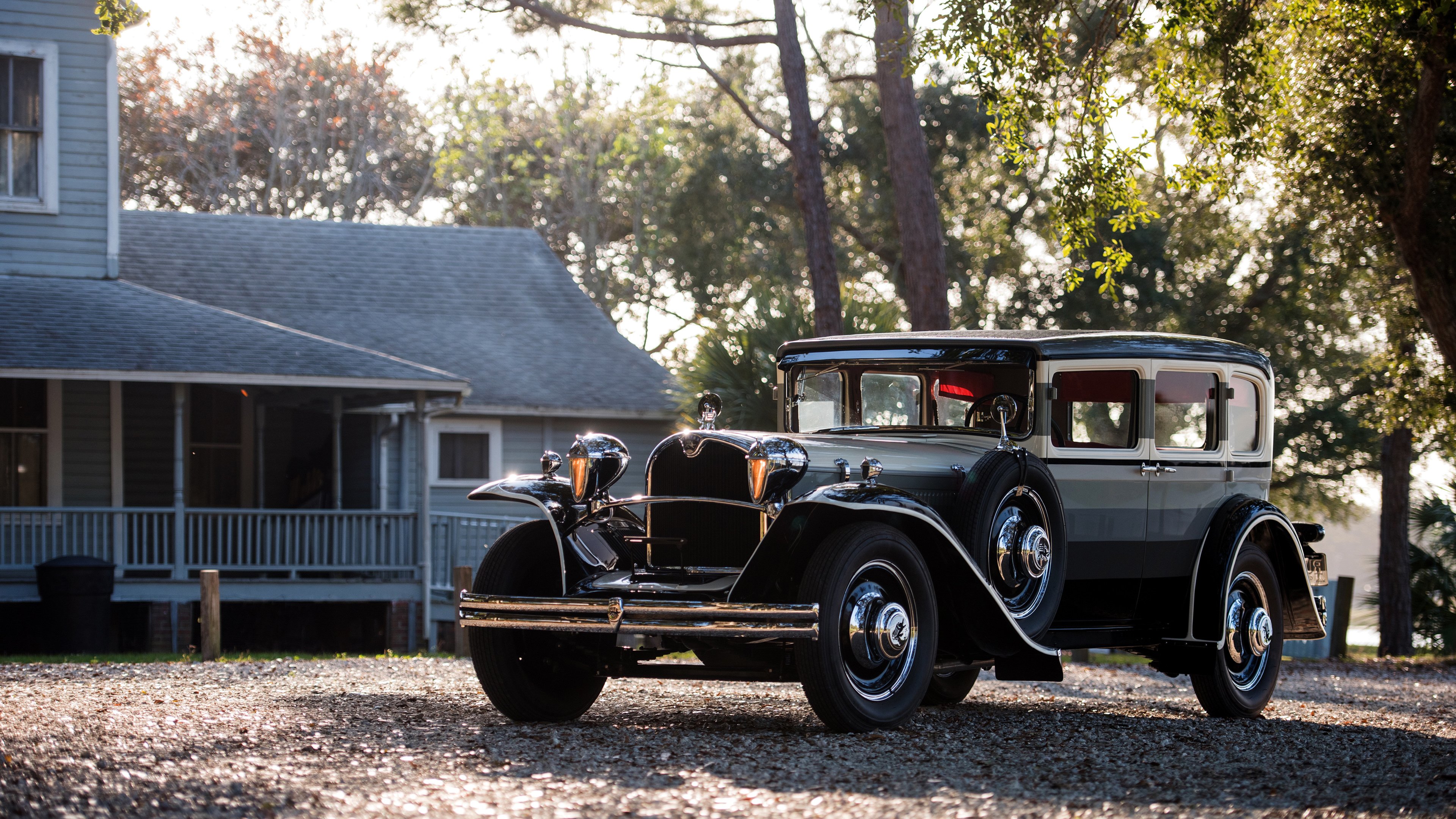 摩洛哥蓝与安菲尔德红,足球场上,每一次冲垮都是一次边界突破