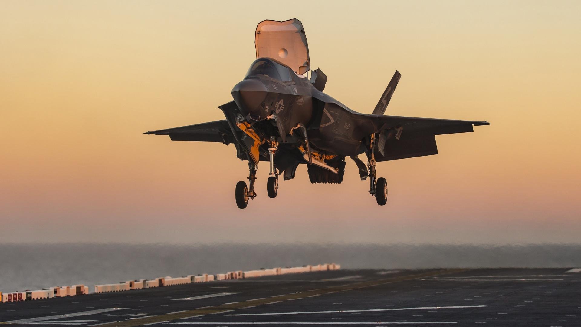 门神库尔图瓦只手遮天，南非争冠战窒息法国，悬念提前破灭